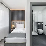 Parkhotel Braunau - 24 Stunden Self Check-in Oda ve Kahvaltı 4*