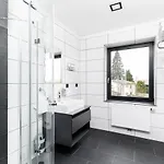 Parkhotel Braunau - 24 Stunden Self Check-in Bed & Breakfast Braunau am Inn