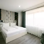 Bed & Breakfast Parkhotel Braunau - 24 Stunden Self Check-in