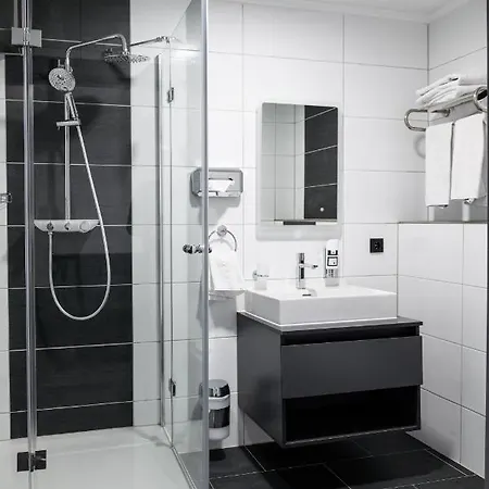 Parkhotel Braunau - 24 Stunden Self Check-in 4* Braunau am Inn