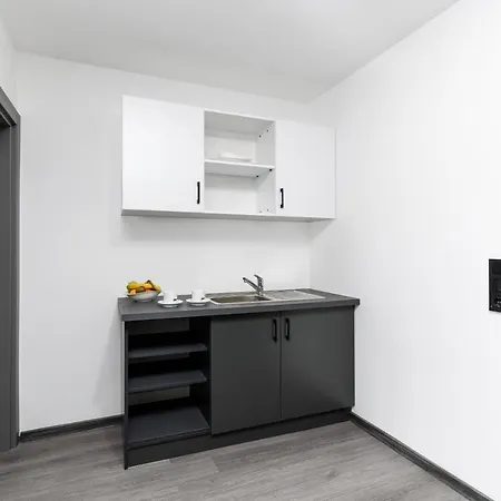 Parkhotel Braunau - 24 Stunden Self Check-in Alojamento de Acomodação e Pequeno-almoço