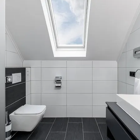 Parkhotel Braunau - 24 Stunden Self Check-in Alojamento de Acomodação e Pequeno-almoço