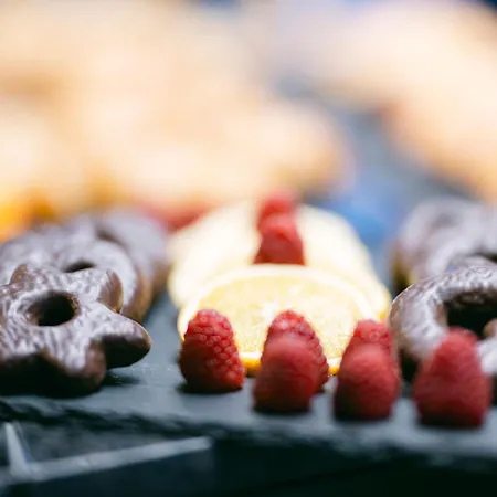 Parkhotel Braunau - 24 Stunden Self Check-in Alojamento de Acomodação e Pequeno-almoço 4*