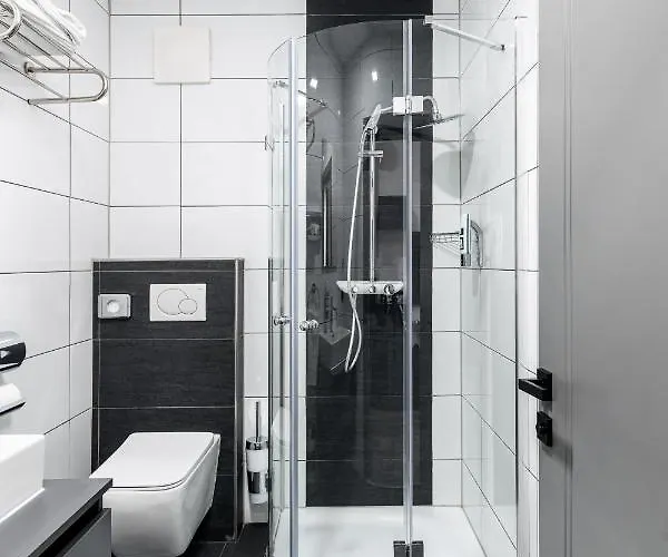 Parkhotel Braunau - 24 Stunden Self Check-in Oda ve Kahvaltı