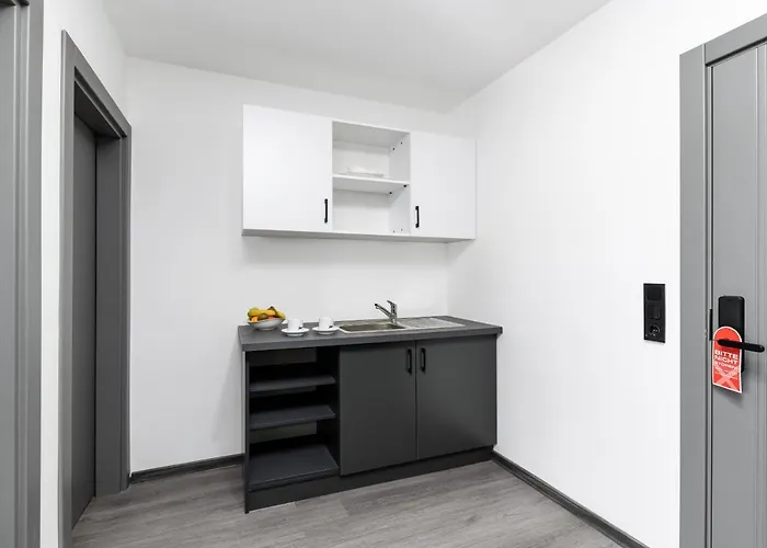 Parkhotel Braunau - 24 Stunden Self Check-in Oda ve Kahvaltı