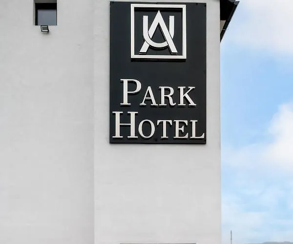 לינה וארוחת בוקר Parkhotel Braunau - 24 Stunden Self Check-in 4*