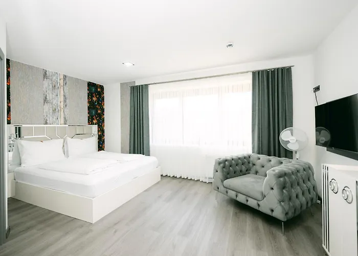 Oda ve Kahvaltı Parkhotel Braunau - 24 Stunden Self Check-in 4*