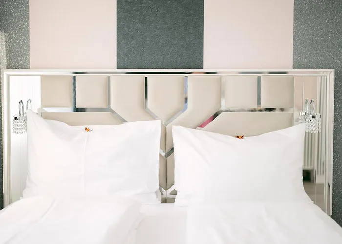 Oda ve Kahvaltı Parkhotel Braunau - 24 Stunden Self Check-in