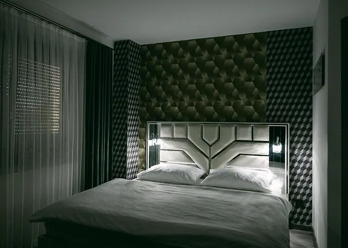 Parkhotel Braunau - 24 Stunden Self Check-in 4*