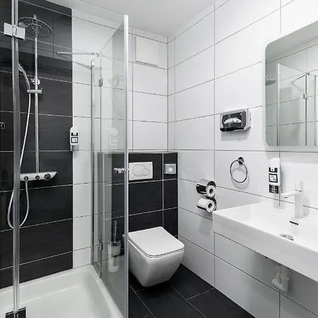 Parkhotel Braunau - 24 Stunden Self Check-in Bed & Breakfast