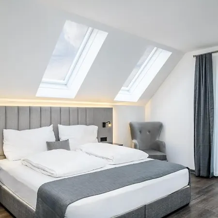 Parkhotel Braunau - 24 Stunden Self Check-in Nocleg ze śniadaniem 4*