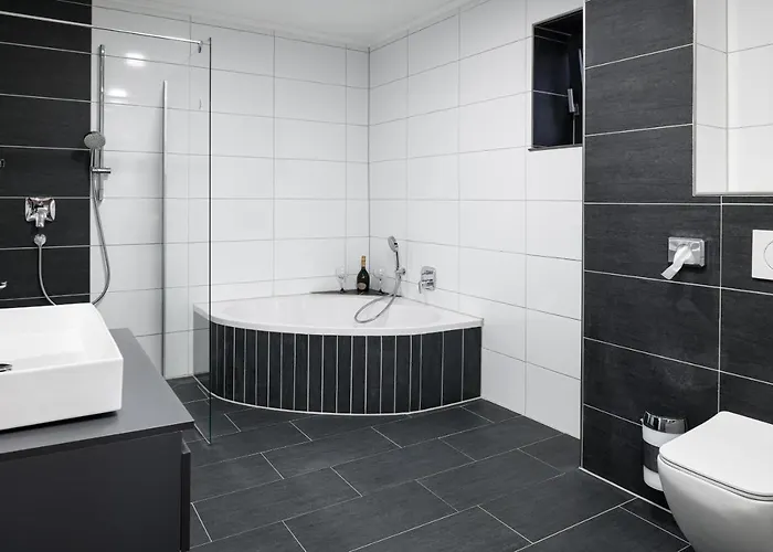 Parkhotel Braunau - 24 Stunden Self Check-in 4*